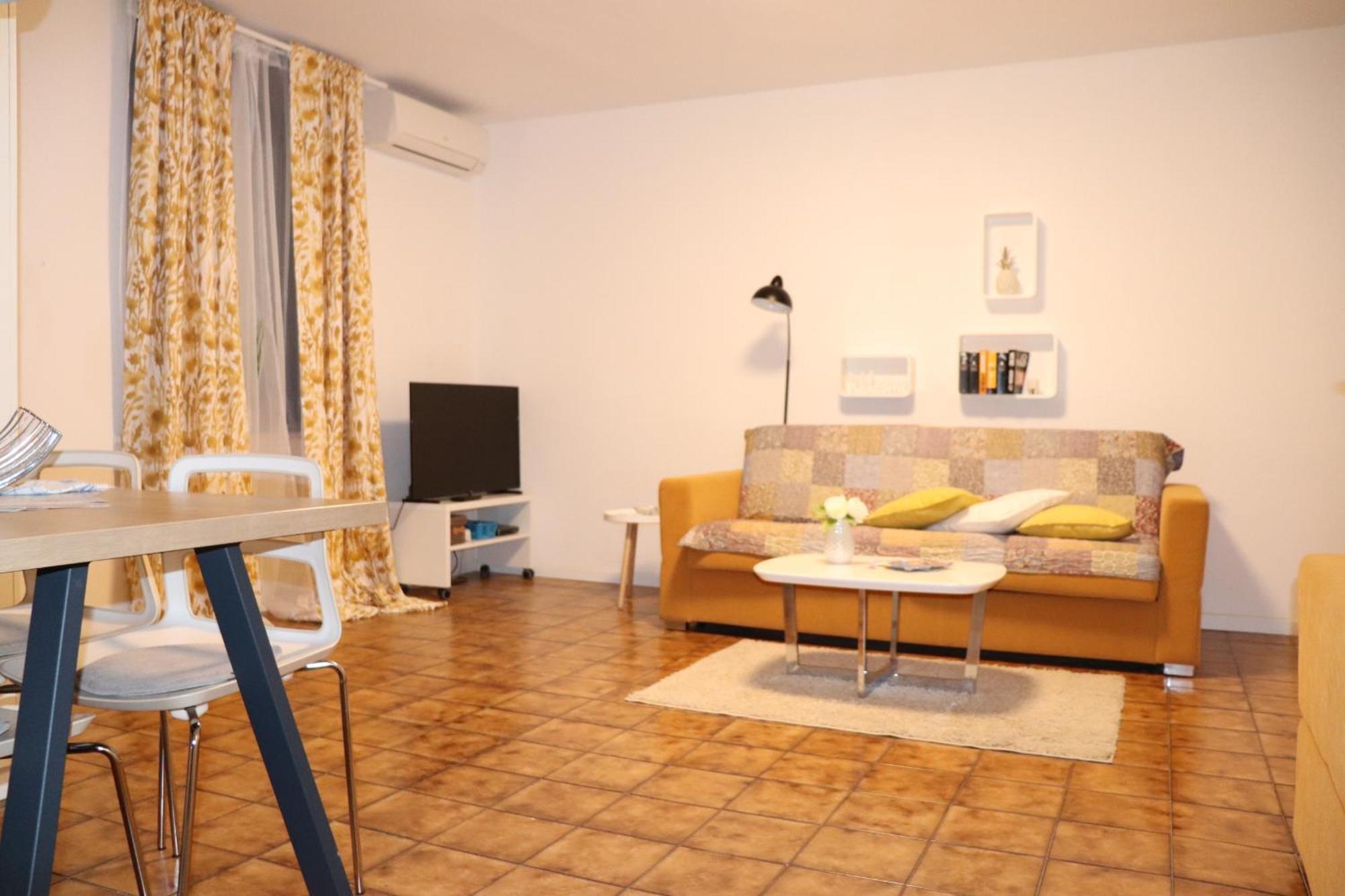 Apartments Zvezdica*** With Garden Zambratija  Exterior photo